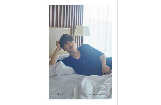 佐藤健「TAKERU SATOH 2024 CALENDAR」（提供写真）