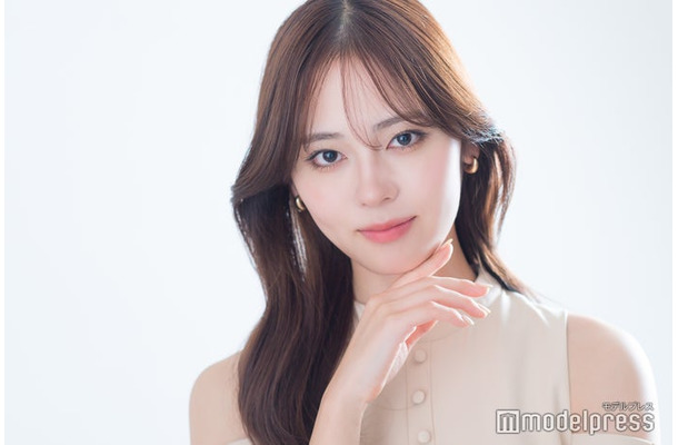 モデルプレスのインタビューに応じた伊藤日菜子さん（C）モデルプレス