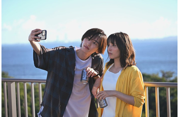 道枝駿佑、広瀬アリス「マイ・セカンド・アオハル」第2話より（C）TBS