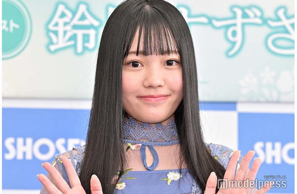 1st写真集「すずのゆめ」発売イベントを開催した鈴原すず（C）モデルプレス