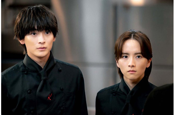 高橋文哉、板垣李光人「フェルマーの料理」第3話より（C）TBS