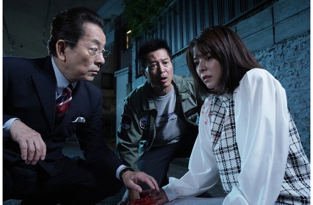 水谷豊、寺脇康文、藤井美菜「相棒season22」第4話より（C）テレビ朝日