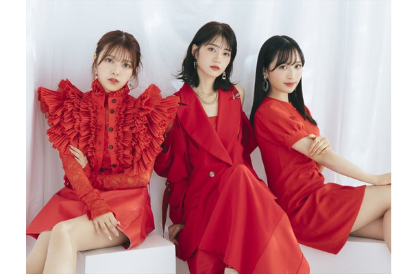 まるり、若月佑美、小栗有以（提供写真）
