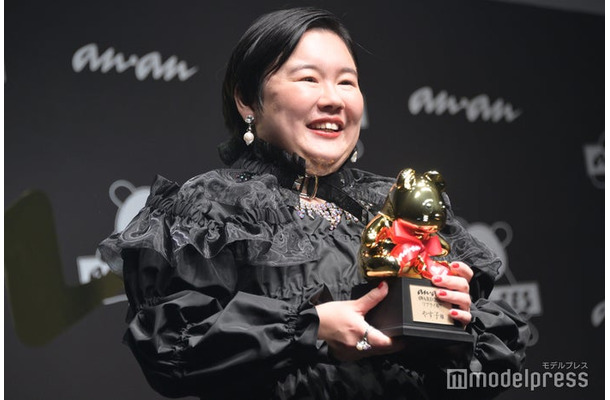 「anan AWARD 2023」授賞式に登壇したやす子（C）モデルプレス