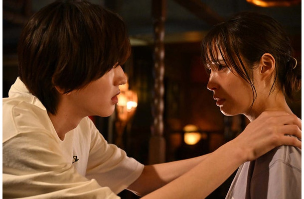 道枝駿佑、広瀬アリス「マイ・セカンド・アオハル」（C）TBS