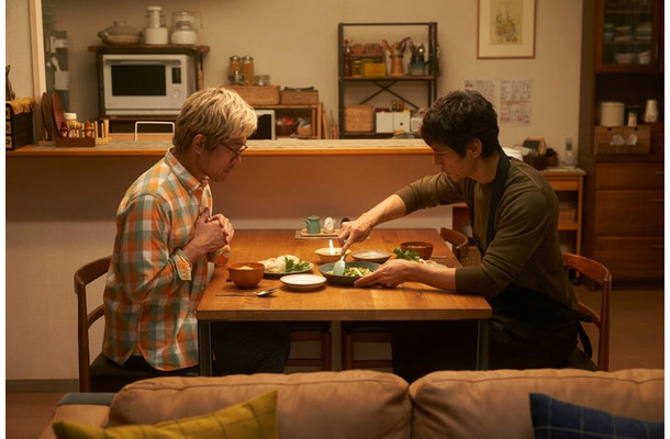 内野聖陽、西島秀俊「きのう何食べた？ season2」第8話より（C）「きのう何食べた？ season2」製作委員会（C）よしながふみ／講談社