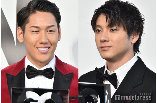 「GQ MEN OF THE YEAR 2023」フォトコール＆トークセッションに登壇した吉田正尚選手、山田裕貴（C）モデルプレス