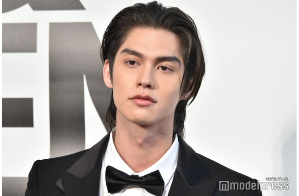 「GQ MEN OF THE YEAR 2023」フォトコール＆トークセッションに登壇したブライト（C）モデルプレス