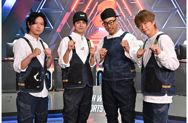 加藤シゲアキ、片寄涼太、関口メンディー、小山慶一郎（C）TBS