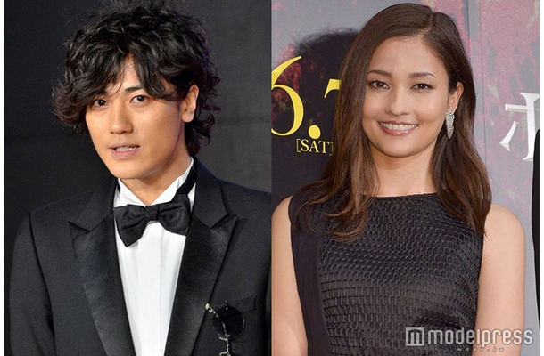 赤西仁、黒木メイサ（C）モデルプレス