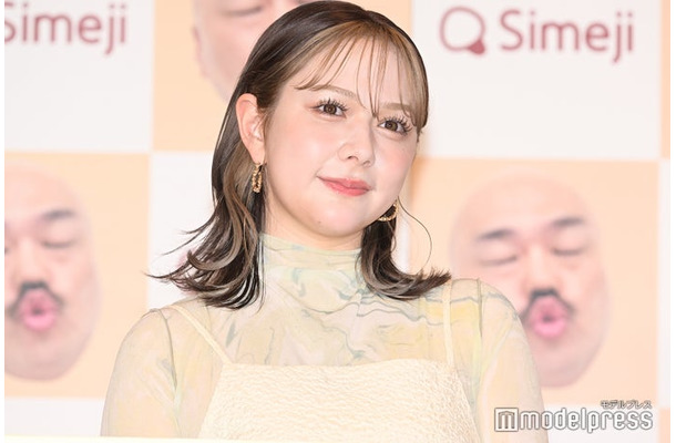 イメチェン前の村重杏奈（C）モデルプレス