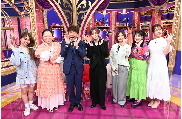 （左から）peco、いとうあさこ、上田晋也、山田涼介、大久保佳代子、ゆめっち、大家志津香（C）日本テレビ