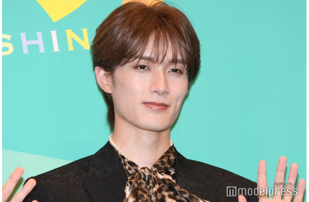 白の靴下が好きな山中柔太朗（C）モデルプレス