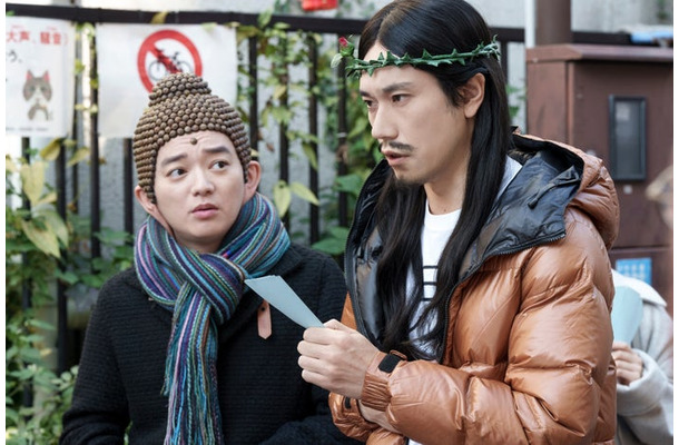 染谷将太、松山ケンイチ「聖☆おにいさん」より（C）中村光／講談社（C）2024映画「聖☆おにいさん」製作委員会