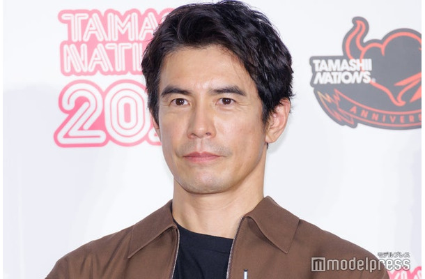短髪の伊藤英明（C）モデルプレス