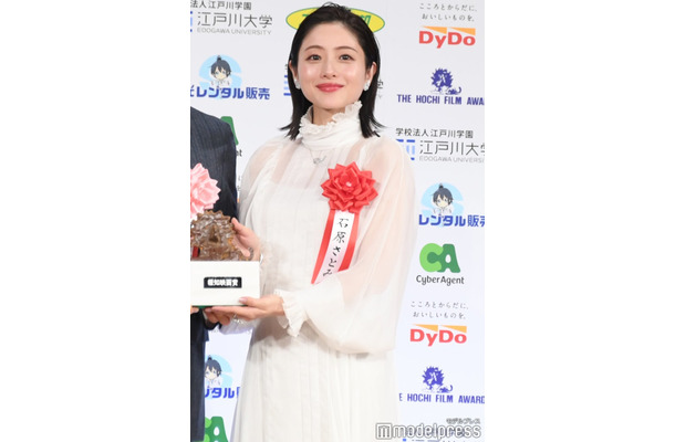 「第49回報知映画賞」授賞式に登壇した石原さとみ（C）モデルプレス