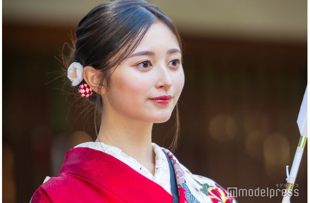 乃木坂46成人式を行った井上和（C）モデルプレス