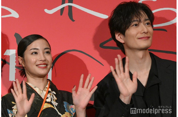 広瀬すず、岡田将生（C）モデルプレス