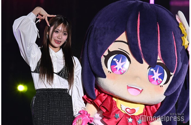 古澤里紗、星野アイ「【推しの子】」コラボステージ（C）モデルプレス