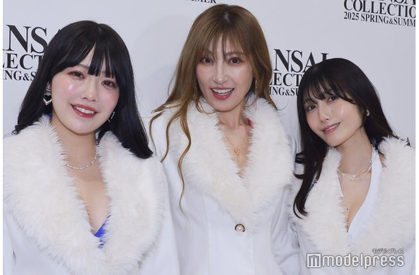 囲み取材に応じた（左から）塩見きら、熊田曜子、村雨芙美（C）モデルプレス