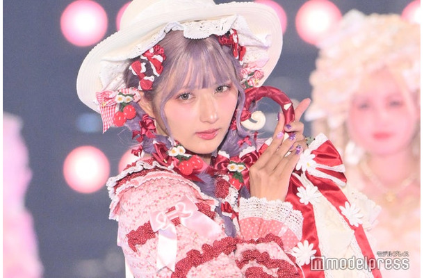 しなこ（C）モデルプレス