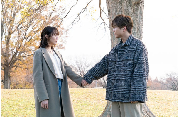 比嘉愛未、岩田剛典「フォレスト」最終話（C）ABCテレビ
