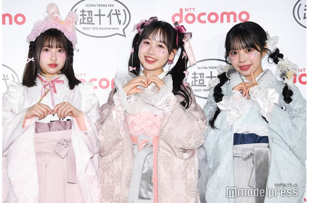 桜庭遥花、松本かれん、増田彩乃（C）モデルプレス
