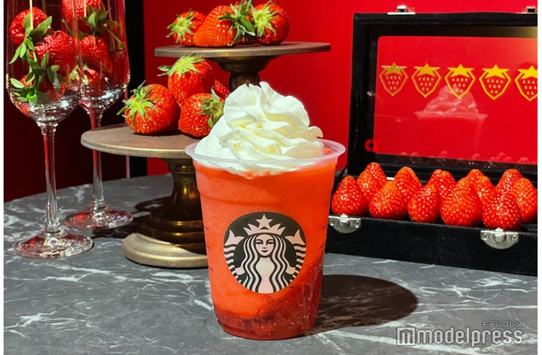 THE 苺 フラペチーノ（C）モデルプレス