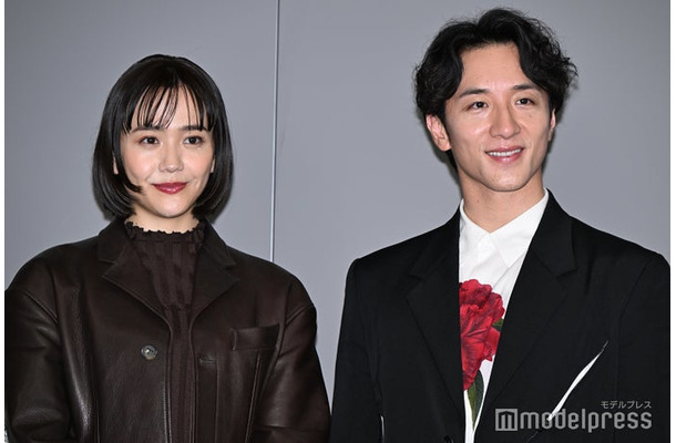 「子宮恋愛」制作発表会に出席した松井愛莉、大貫勇輔（C）モデルプレス