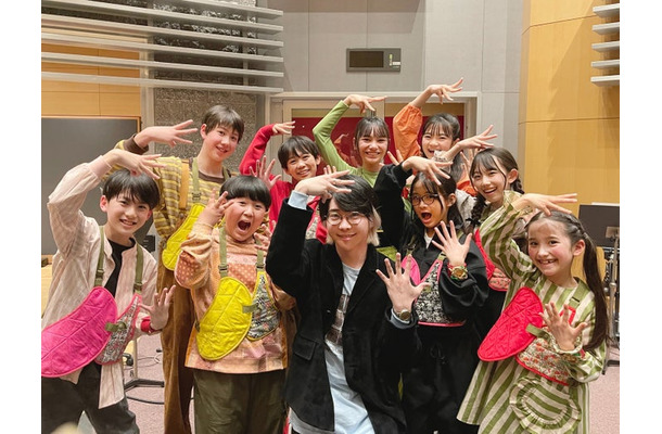 大森元貴＆てれび戦士（C）NHK