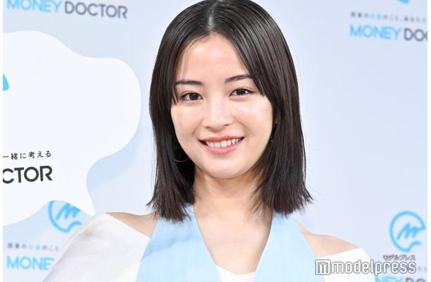 発表会に出席した広瀬すず（C）モデルプレス