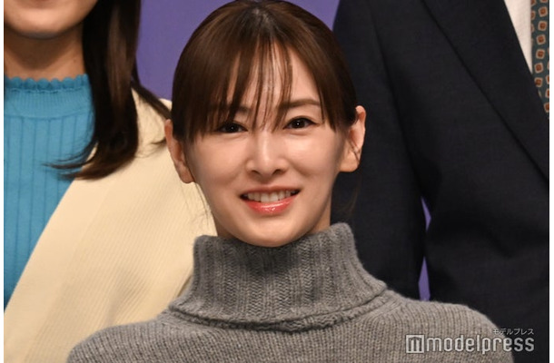 阿部亮平を「先生」呼びする北川景子（C）モデルプレス