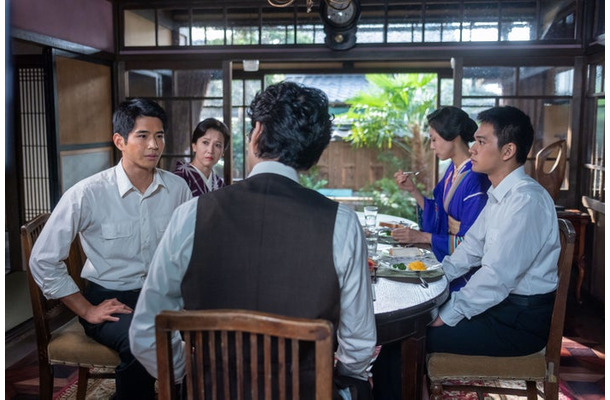 中沢元紀、戸田菜穂、竹野内豊、松嶋菜々子、北村匠海「あんぱん」第15話（C）NHK