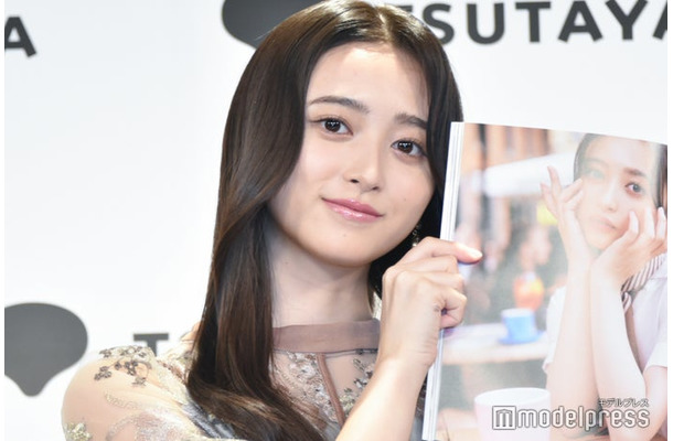 写真集刊行記念記者会見を行った井上和（C）モデルプレス