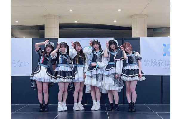 紫陽花は降らない／（左から）仲ありす・小河心優・花谷杏菜・郡山あきか・颯詩音・唐澤ひかり（提供写真）