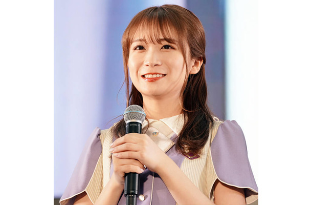 秋元真夏、ラーメンを頬張るもぐもぐSHOTに反響「幸せそう」「最高すぎる」