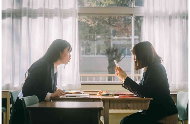 茅島みずき、莉子「霧尾ファンクラブ」第8話（C）地球のお魚ぽんちゃん・実業之日本社／中京テレビ
