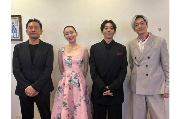渡辺一貴監督、飯豊まりえ、井浦新、高橋一生（提供写真）