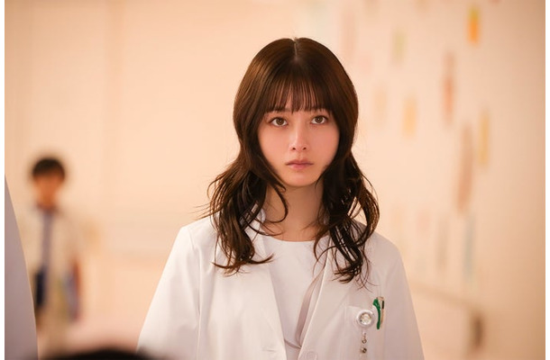 橋本環奈「天久鷹央の推理カルテ」第5話（C）テレビ朝日