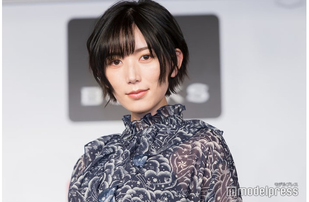ショートヘアの光宗薫 （C）モデルプレス