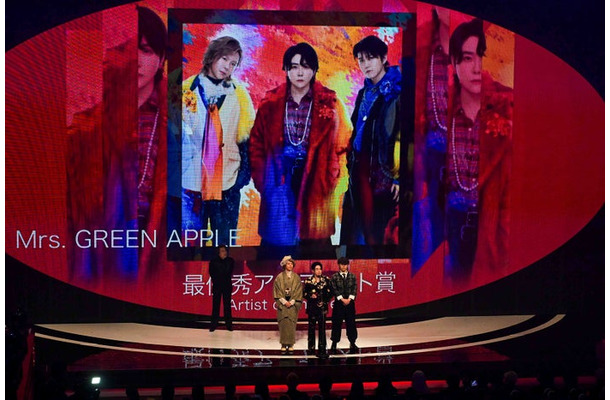 Mrs. GREEN APPLE（C）CEIPA／MUSIC AWARDS JAPAN2025