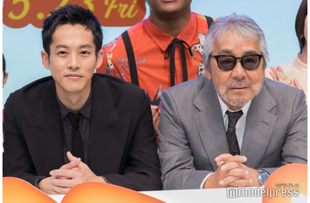松坂桃李、寺尾聰（C）モデルプレス
