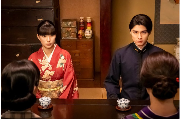 芳根京子、小関裕太「波うららかに、めおと日和」第7話（C）フジテレビ
