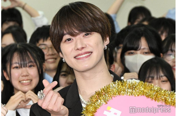 「私の孫になって」という団扇が嬉しかった大橋和也（C）モデルプレス