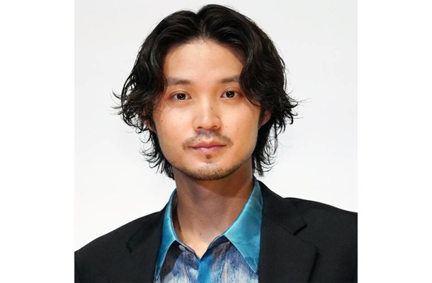 「凄い！！」“ムッチ先輩”磯村勇斗、近藤真彦との対面SHOTに反響「興奮案件」「奇跡のふたり」