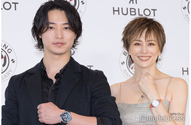 ウブロ「ビッグ・バン」20周年記念イベントに出席した山崎賢人、米倉涼子（C）モデルプレス