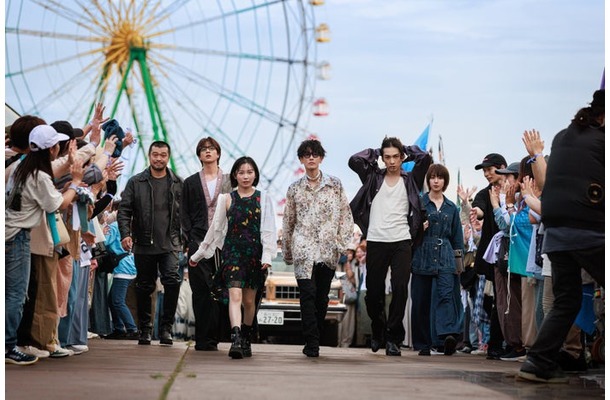 グラスハート（C）NETFLIX, INC. AND IT'S AFFILIATES, 2025. ALL RIGHTS RESERVED.