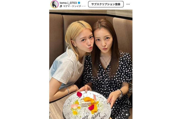 「最強すぎ」板野友美、山本舞香との顔寄せ＆お茶目SHOTに反響「可愛すぎるよー！」