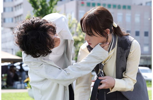 成田凌、清原果耶「初恋DOGs」第3話（C）TBS