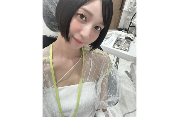 芹那Instagramより